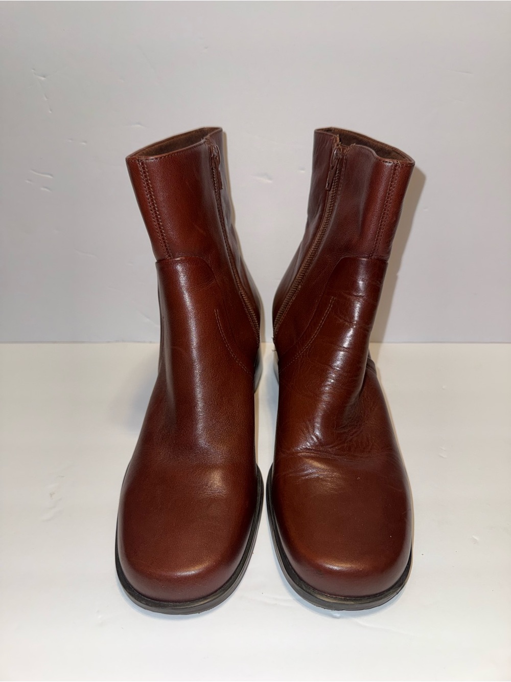 Naturalizer Brown leather ankle boot womans 8.5